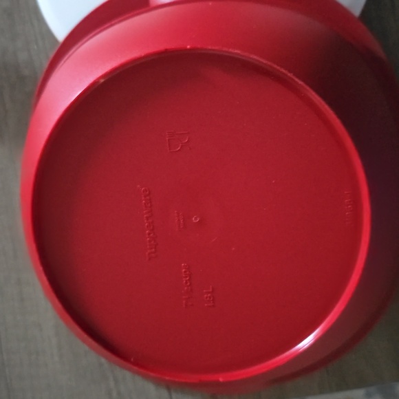 Tupperware - Picture 4 of 4